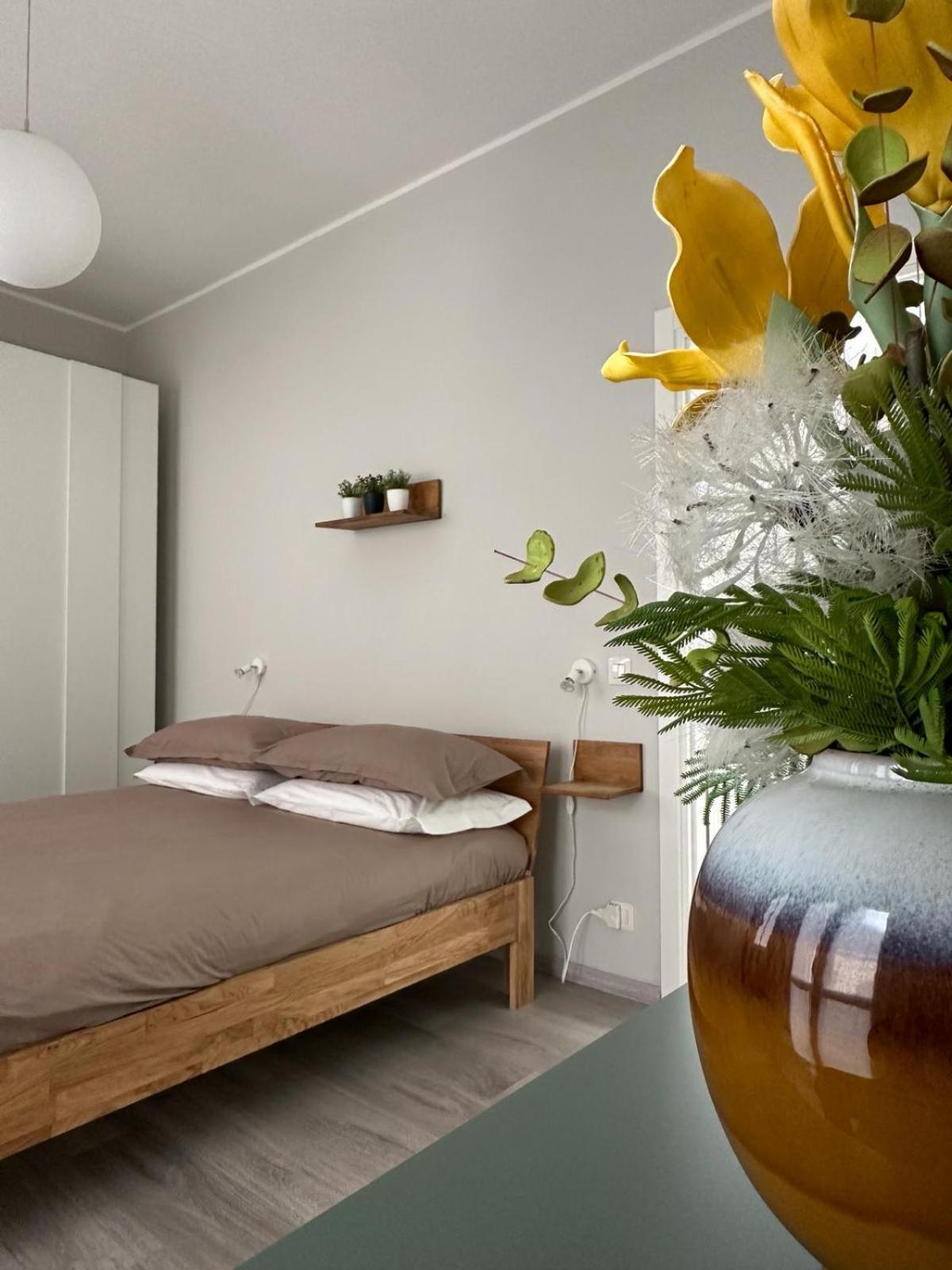 Casa Sophia Lägenhet Omegna Exteriör bild